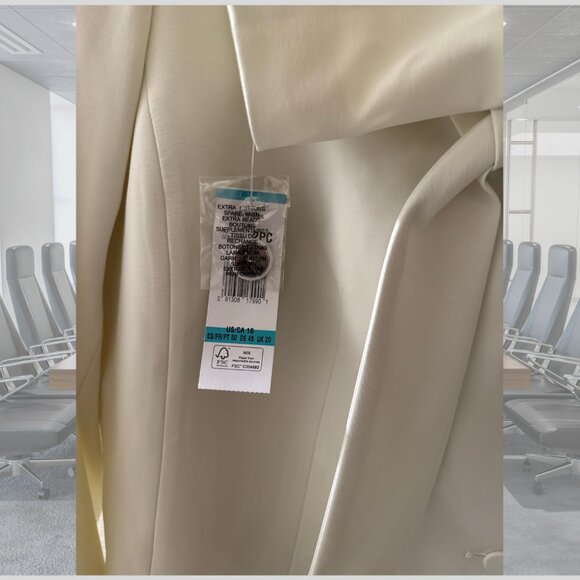 NWT - Le Suit Shawl Tied Collar 3 Button Jacket & Skirt Suit 2Pc - Ivory - 16 - Picture 9 of 14